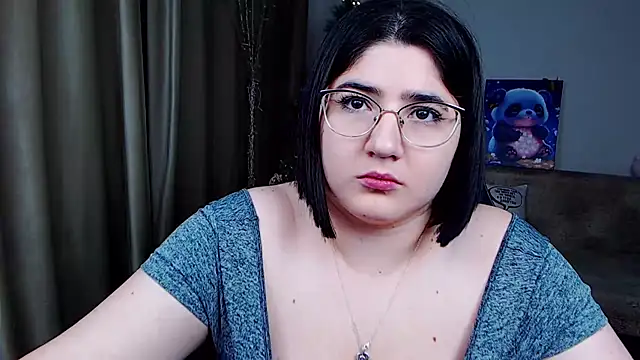 Crazy Bunya online show from December 15, 1:22 pm