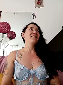 emilypoppy3 online show from November 24, 12:38 pm