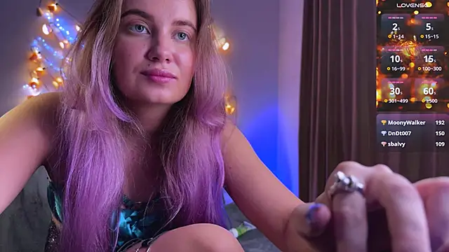 Snapshot of Femdom_Lola chatting on December 26, 6:43 pm Femdom Lola online show from December 26, 6:43 pm