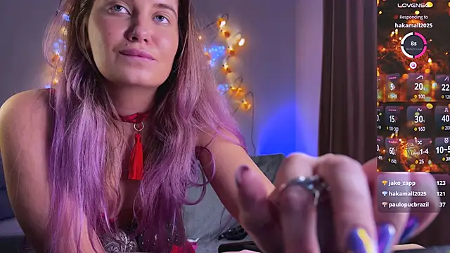 Snapshot of Femdom_Lola chatting on December 28, 6:50 pm Femdom Lola online show from December 28, 6:50 pm