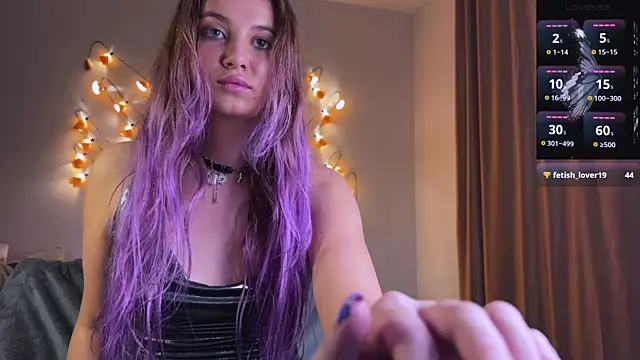 Snapshot of Femdom_Lola chatting on January 2, 5:29 pm Femdom Lola online show from January 2, 5:29 pm