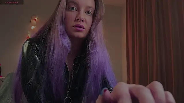 Snapshot of Femdom_Lola chatting on January 26, 1:58 pm Femdom Lola online show from January 26, 1:58 pm