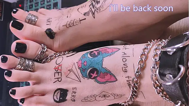 Snapshot of Femdom_Lola chatting on March 21, 8:08 pm Femdom Lola online show from March 21, 8:08 pm