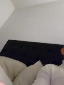 Guitccch online show from November 27, 12:02 am