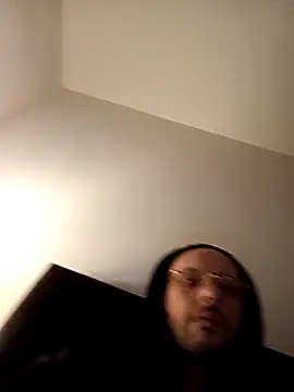 Guitccch online show from April 24, 5:37 pm