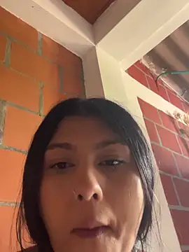 CandyRoxx1  online show from April 23, 8:44 pm