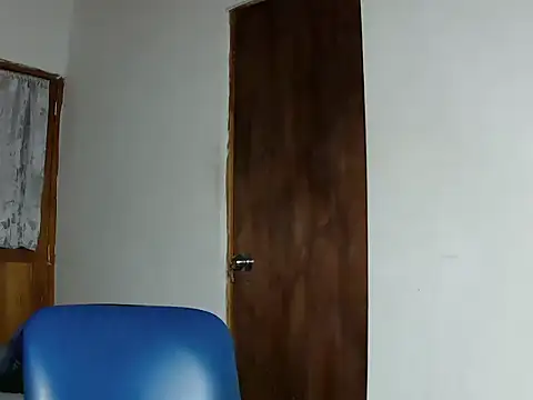 Snapshot of brittanycheeks chatting on October 21, 10:54 pm brittanycheeks online show from October 21, 10:54 pm