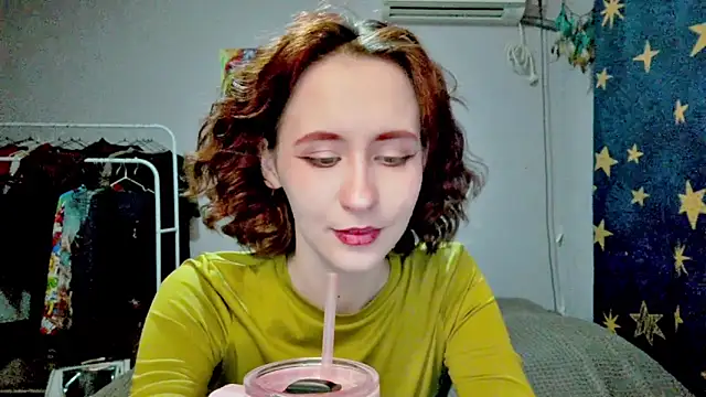 JoannaTompson online show from March 27, 1:44 am