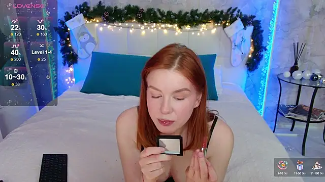 Snapshot of LucyHornyDoll chatting on December 28, 10:58 am LucyHornyDoll online show from December 28, 10:58 am