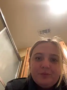 Snapshot of cammy2 chatting on December 8, 10:36 pm cammy2 online show from December 8, 10:36 pm