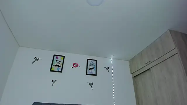 im sarah34 online show from March 7, 5:48 am