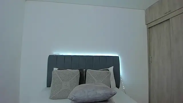 im sarah34 online show from April 19, 4:06 pm