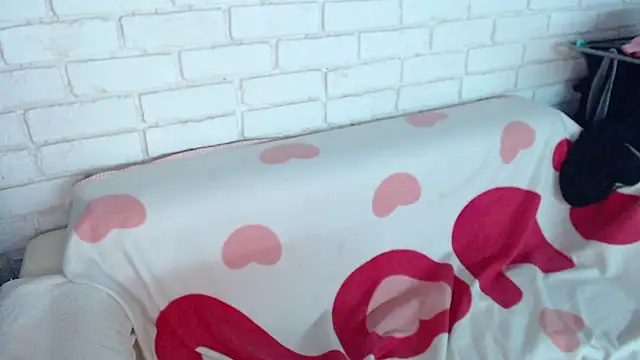 Crazyy girl  online show from March 15, 6:47 pm