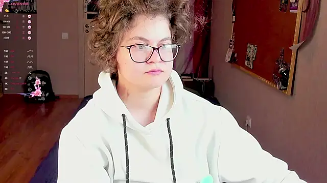 Sashy Way online show from December 8, 2:07 am