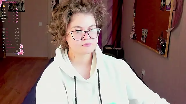 Sashy Way online show from December 8, 5:18 am