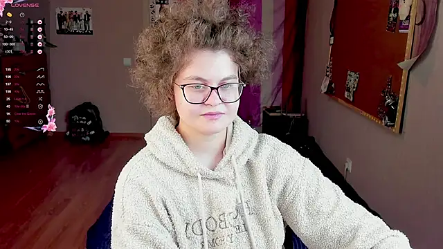 Sashy Way online show from December 18, 3:15 am