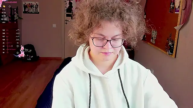 Sashy Way online show from December 18, 9:51 pm