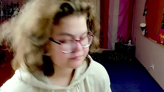 Sashy Way online show from September 12, 9:26 pm