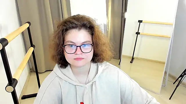 Sashy Way online show from September 17, 9:16 pm