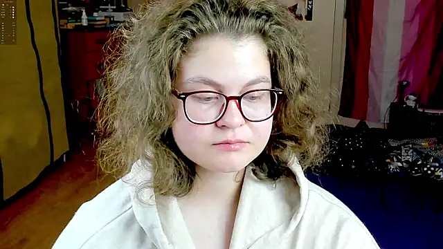 Sashy Way online show from October 11, 8:29 pm