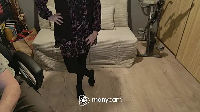 lolacharlyxh online show from February 1, 6:08 pm