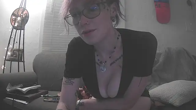 Snapshot of Emily0903 chatting on May 4, 2:07 am Emily0903 online show from May 4, 2:07 am