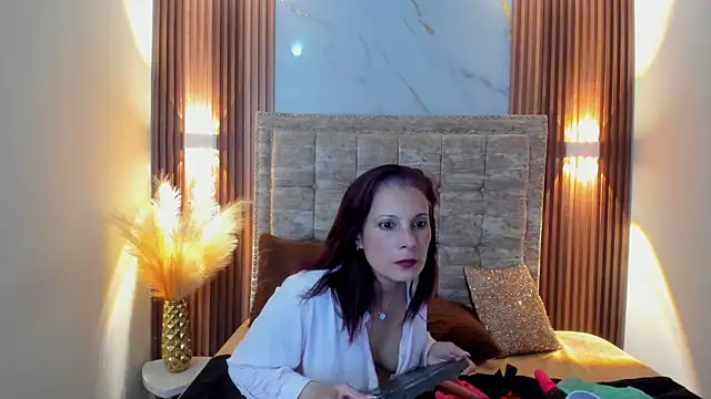 ada mclaine online show from February 22, 7:14 pm