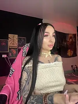 Molly  Moon online show from December 28, 4:51 am