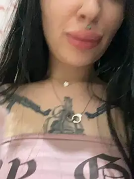 Molly  Moon online show from February 20, 12:57 pm