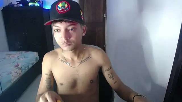 Snapshot of Sxntisaul__ chatting on February 7, 9:04 pm Sxntisaul online show from February 7, 9:04 pm