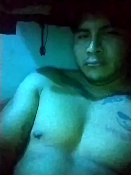 Snapshot of Woofer_dick chatting on April 19, 8:13 am Woofer dick online show from April 19, 8:13 am