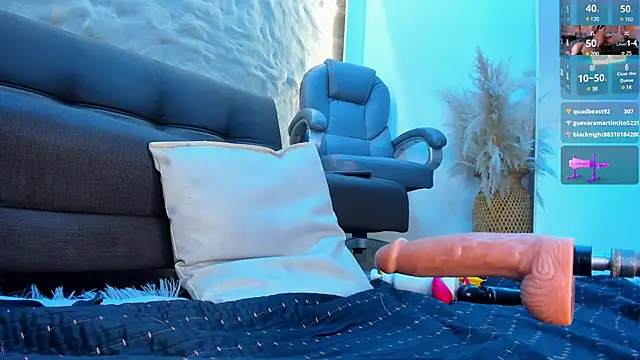 Snapshot of Isa__Blanc chatting on February 26, 3:21 am Isa Blanc online show from February 26, 3:21 am