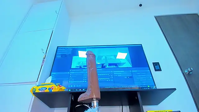 Snapshot of Isa__Blanc chatting on February 26, 9:53 am Isa Blanc online show from February 26, 9:53 am