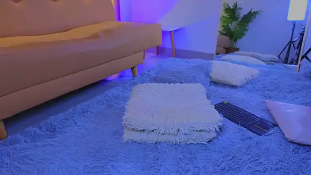 Snapshot of Isa__Blanc chatting on October 12, 2:21 am Isa Blanc online show from October 12, 2:21 am