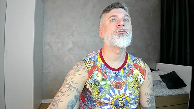 BlowMyXXL online show from January 9, 7:40 pm