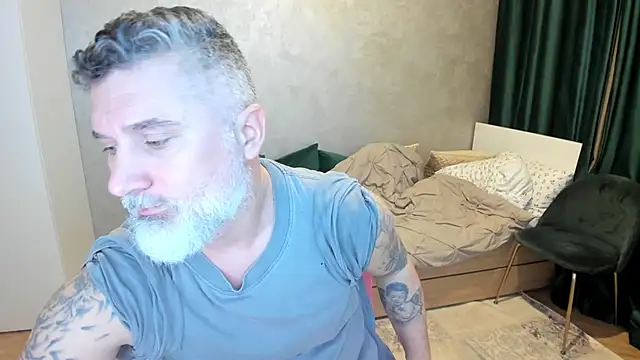 BlowMyXXL online show from February 7, 7:17 pm