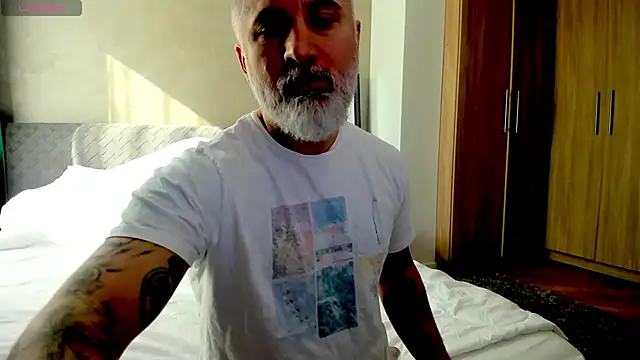 BlowMyXXL online show from February 24, 8:17 am