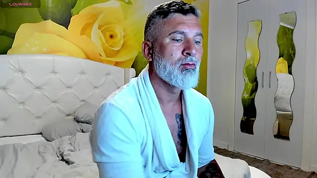 BlowMyXXL online show from November 5, 2:50 pm