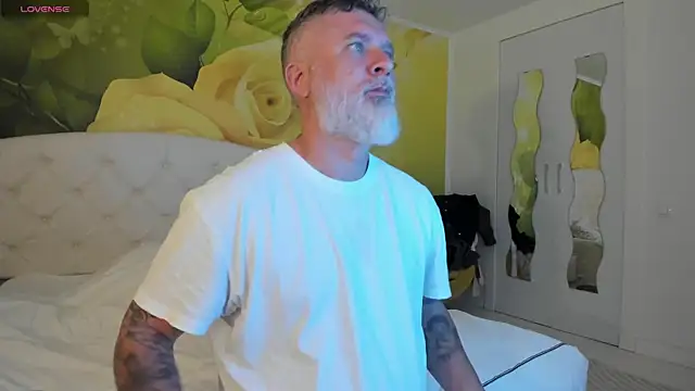 BlowMyXXL online show from March 20, 4:12 pm