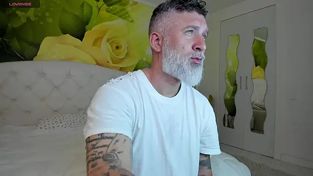 BlowMyXXL online show from March 22, 7:34 am