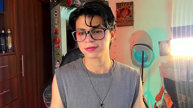 marckalexis online show from April 24, 3:47 pm