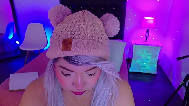 Snapshot of Cuckold_lover69 chatting on January 30, 3:55 am Cuckold lover69 online show from January 30, 3:55 am