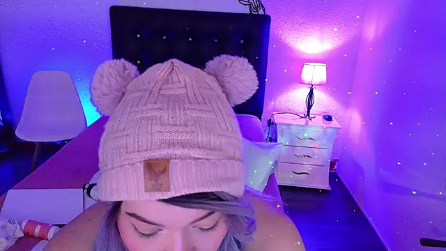 Snapshot of Cuckold_lover69 chatting on March 5, 3:29 am Cuckold lover69 online show from March 5, 3:29 am