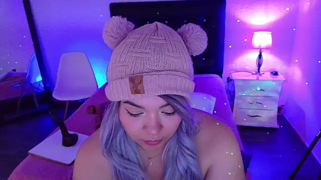 Snapshot of Cuckold_lover69 chatting on March 5, 8:10 am Cuckold lover69 online show from March 5, 8:10 am