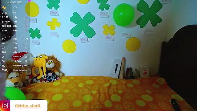 juli05star20 online show from March 19, 1:51 pm