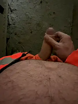 Snapshot of thestringer chatting on October 22, 9:31 am thestringer online show from October 22, 9:31 am