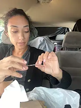 Snapshot of starrynikki chatting on December 2, 7:27 pm starrynikki online show from December 2, 7:27 pm