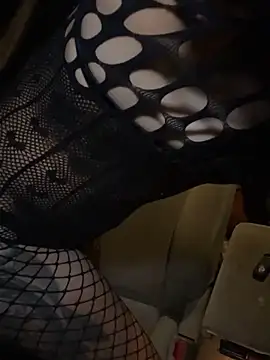 Snapshot of starrynikki chatting on December 10, 4:34 am starrynikki online show from December 10, 4:34 am