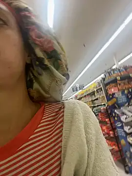 Snapshot of starrynikki chatting on December 13, 4:05 pm starrynikki online show from December 13, 4:05 pm