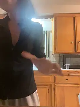 Snapshot of starrynikki chatting on December 22, 1:55 am starrynikki online show from December 22, 1:55 am